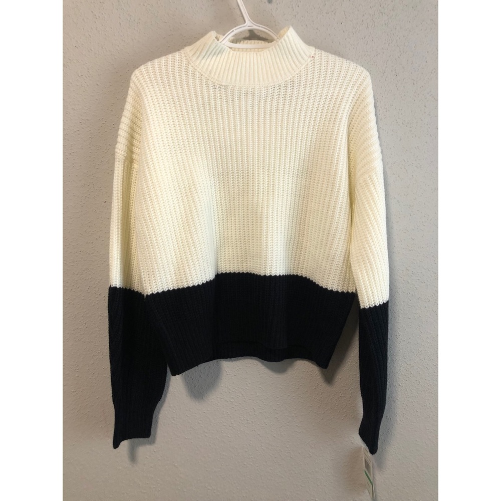 Giana Bini Women’s sweater - B&W